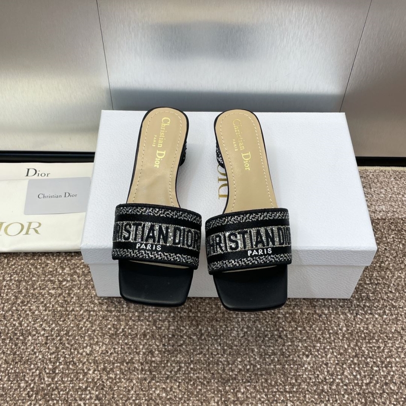 ch**an D*or slippers